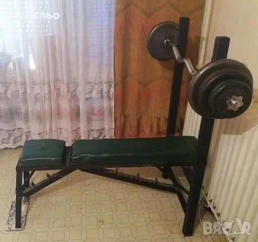 Лежанка + Крив лост + 2 х 10кг. Дискове метални за фитнес и тренировка