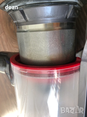 Безжична прахосмукачка Dyson V8, снимка 9 - Прахосмукачки - 54128418