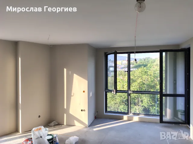 Боядисване шпакловка латекс и грунд!, снимка 2 - Ремонти на апартаменти - 55466606