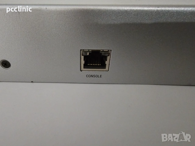 Ubiquiti UniFi Switch 24 500W (US-24-500W) – Управляем PoE+ Суич | 6 м. гаранция + опция за фактура, снимка 7 - Суичове - 55043734