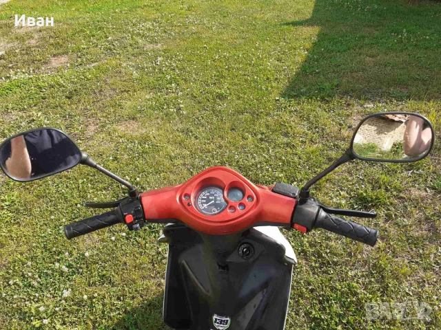 Продавам скутер Yamaha Aerox 2016 година с регистрация в перфектно техническо състояние но с външни , снимка 9 - Мотоциклети и мототехника - 55155987