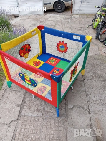 Голяма квадратна кошара за игра Graco Pack 'n Play TotBloc