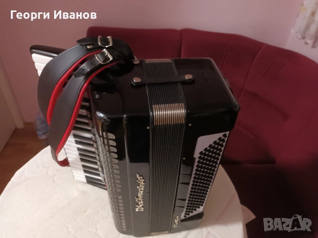 Продавам Акордеон Велтмайстер Капричи 120 Баса, снимка 2 - Акордеони - 54468985