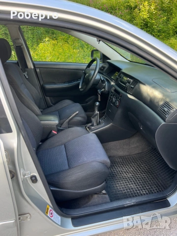 Toyota Corolla 1.4 VVTI, снимка 11 - Автомобили и джипове - 54978503