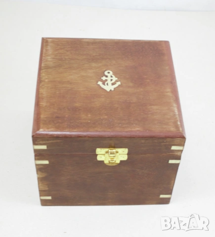 Корабен компас изработен от месинг в дървена кутия , снимка 2 - Колекции - 53999354