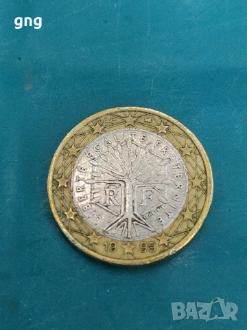 Продавам 1 евро 1999 Франция.
