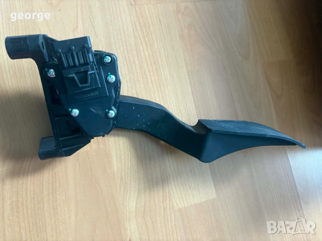 Педал газ - като нов, снимка 3 - Части - 54089643