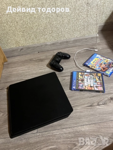 Продавам PlayStation 4 500GB