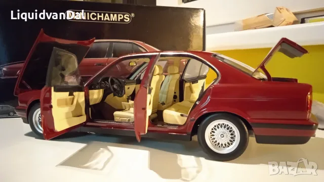 Модели в мащаб 1:18 BMW , снимка 11 - Колекции - 55378806