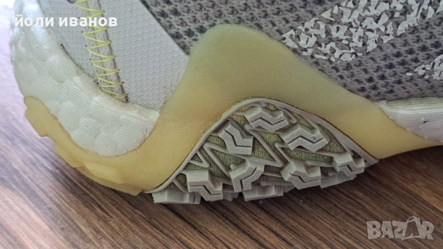 Adidas маратонки 42 номер, снимка 3 - Маратонки - 54077749