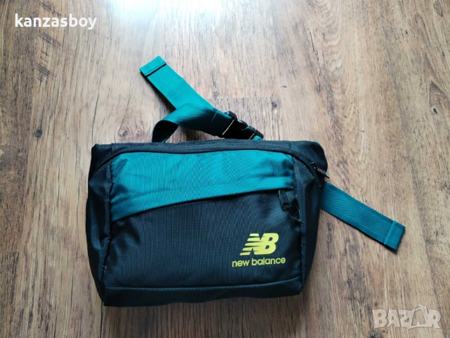 new balance essentials waist bag - страхотна спортна чанта НОВА БЕЗ ЕТИКЕТИ, снимка 5 - Чанти - 54401766