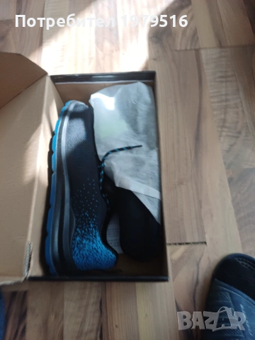 Продавам чисто нови работни обувки  