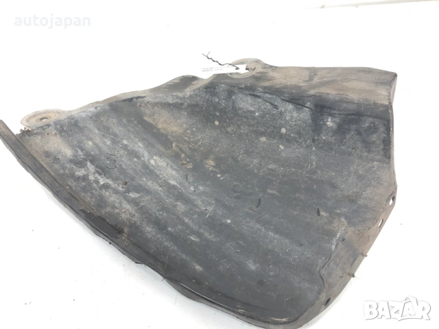 Заден десен подкалник  Toyota IQ (2008-2015), снимка 2 - Части - 54689584