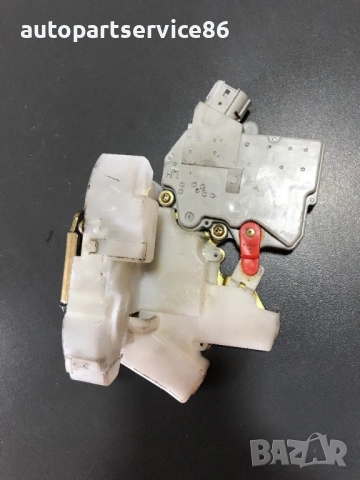 Механизъм за заключване на предна лява врата за Subaru Forester (2003–2008) , снимка 3 - Части - 54225562