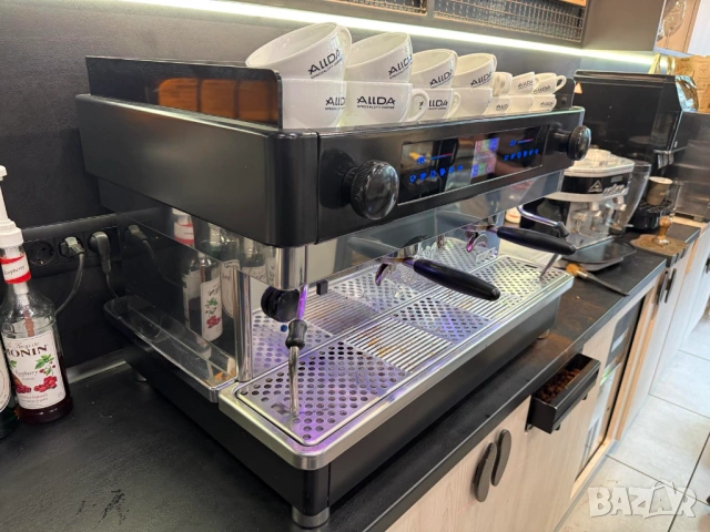 Кафемашини - професионално/бариста оборудване, снимка 5 - Кафе машини - 54921364