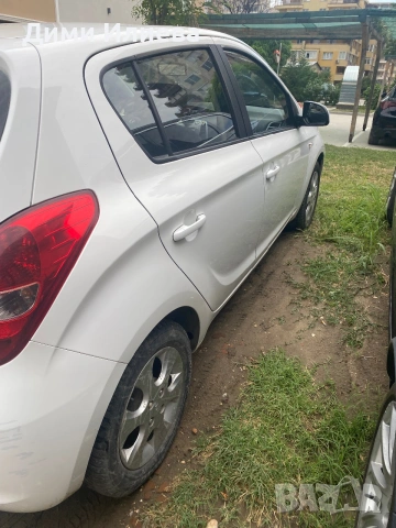 Hyundai i 20 бензин , снимка 4 - Автомобили и джипове - 55160423