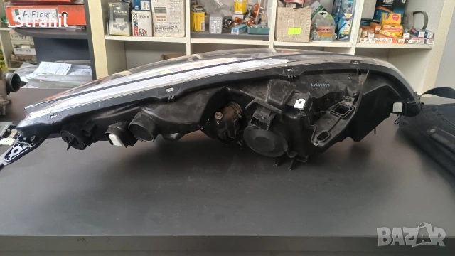 Ляв фар за Renault Scenic III, снимка 6 - Части - 54140355