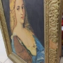 Портрет на Виоланте в златиста масивна декоративна рамка с релефни флорални орнаменти, снимка 3
