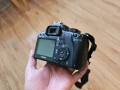 Фотоапарат Canon EOS 1000D, снимка 1