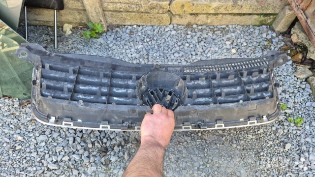 маска Пасат б5.5 б5 VW PASAT PASSAT B5.5 maska, снимка 2 - Части - 41371606