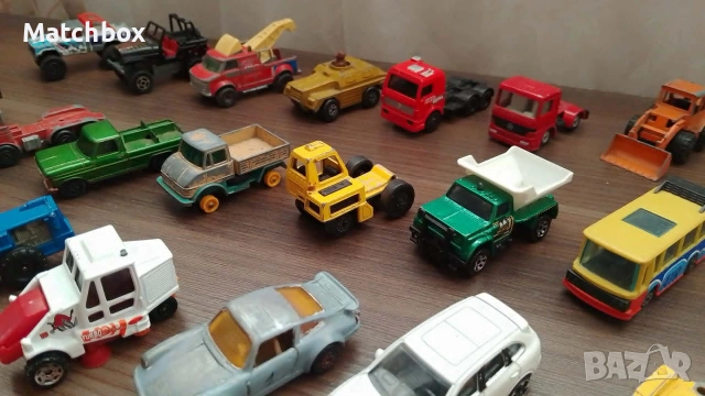 РАЗПРОДАЖБА Модели 1/64 различни производители, снимка 7 - Колекции - 45904850
