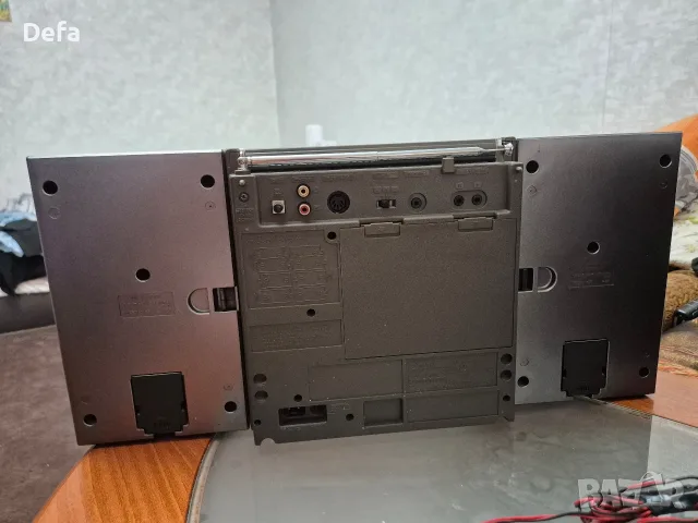 Радиокасетофон Hitachi , снимка 4 - Радиокасетофони, транзистори - 55336944