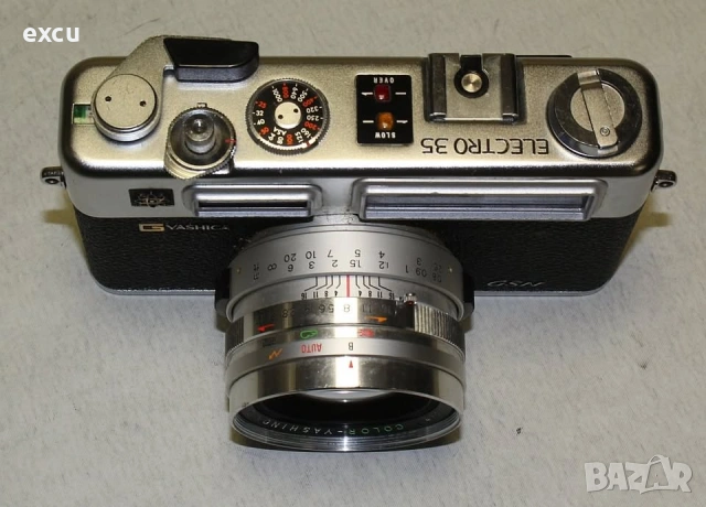 Телеметричен апарат Yashica Elektro 35 GSN, снимка 2 - Фотоапарати - 55005593