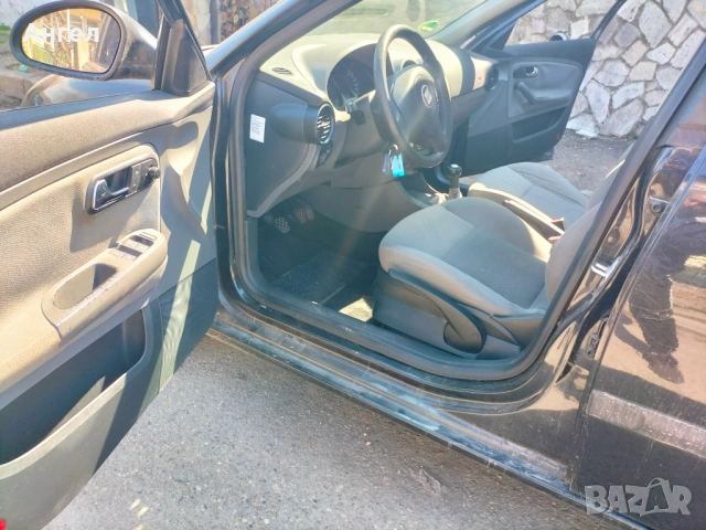 сеат ибиза, снимка 7 - Автомобили и джипове - 54516471