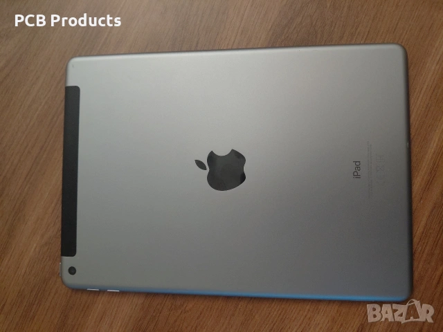 iPad 6th Gen (A1954) WIFI+Cellular 128GB Gray, заключен iCloudвтора употреба., снимка 2 - Apple iPhone - 55172738