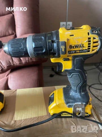 Комплект DeWALT акумулаторни инструменти DCD785, DCF885, снимка 2 - Винтоверти - 54702195