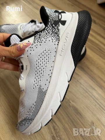 Оригинални мъжки маратонки Under Armour HOVR™  ! 46 н, снимка 2 - Маратонки - 54657644