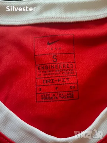 Дамски Червен Потник NIKE / Найк, 100% Оригинален с етикет, размер S, снимка 5 - Спортни екипи - 46621924