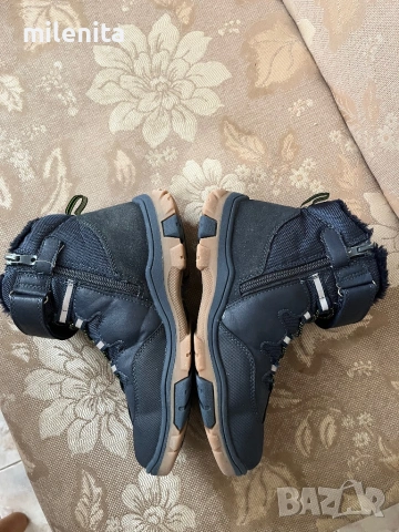 Страхотни топли детски боти Bata 36 номер и подарък, снимка 2 - Детски боти и ботуши - 54067537