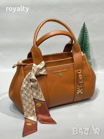 Michael Kors Нова Кожена Дамска Чанта Различни Цветове , снимка 3 - Чанти - 54649763