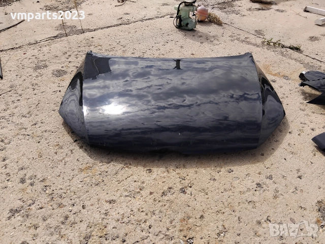 Преден капак VW Passat B7 черен, снимка 2 - Части - 54601732