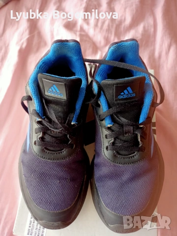 Adidas детски маратонки номер 36 