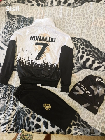 Детски футболен екип Ronaldo 140-146, снимка 2 - Детски комплекти - 55677555