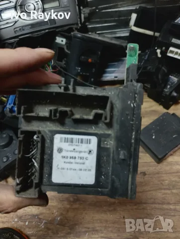 Машинка ел стъкло предна лява 1K0959793C за VW Golf V 