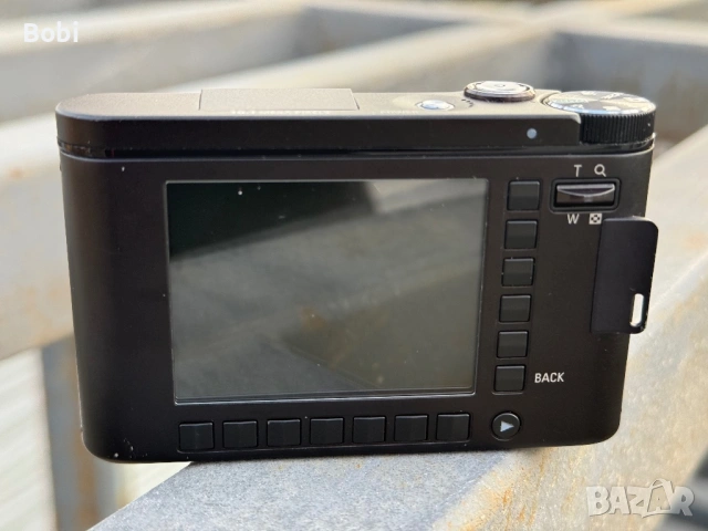 Samsung NV10, снимка 17 - Фотоапарати - 54036676