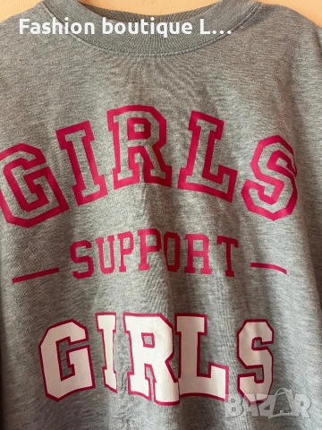 Сив дамски суичър с гумирана щампа GIRLS SUPPORT GIRLS 🩷 М размер с овърсайз кройка 🩷 50% памук 🩷, снимка 2 - Суичъри - 54741985