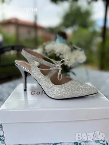 сребристи дамски обувки на тънък висок ток с отворена пета (тип slingback)
