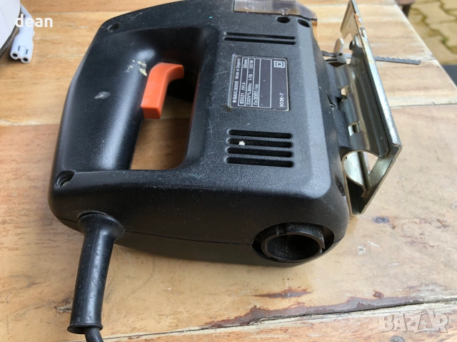 Прободен трион Black Decker