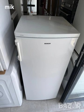 Хладилник - Охладител Bosch 122 см , снимка 3 - Хладилници - 55047375