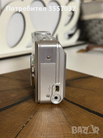Ретро дигитален фотоапарат Konica Minolta DiMAGE E500 (CCD камера) Работещ !!! , снимка 5 - Фотоапарати - 54672156
