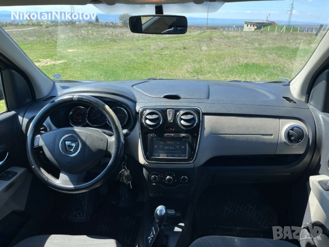 Dacia Lodgy 1.5 DCI, снимка 8 - Автомобили и джипове - 54123689