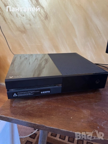 Xbox one + 2 джойстика + 6 игри, снимка 4 - Xbox конзоли - 54520517