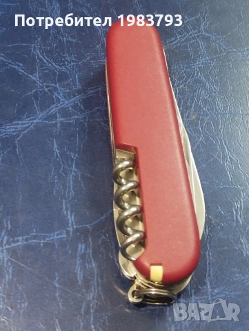Многофункционален стар модел Victorinox Switzerland с ножица и трион., снимка 7 - Ножове - 54818682