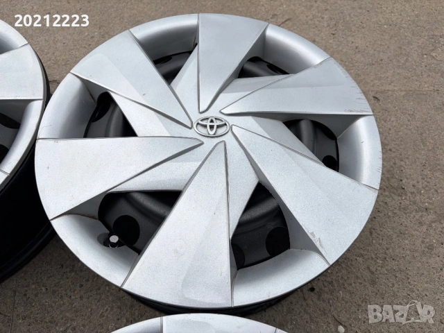 4 броя железни джанти + тасове за Toyota Yaris- Hybrid 15, снимка 6 - Гуми и джанти - 53998049