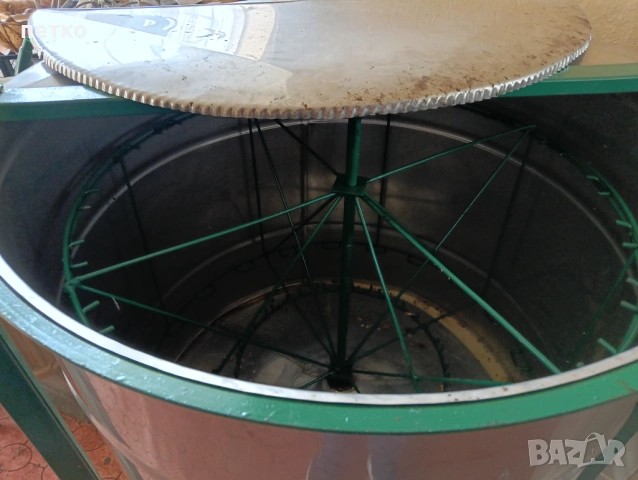 Центрофуга за мед , снимка 2 - За пчели - 54233267