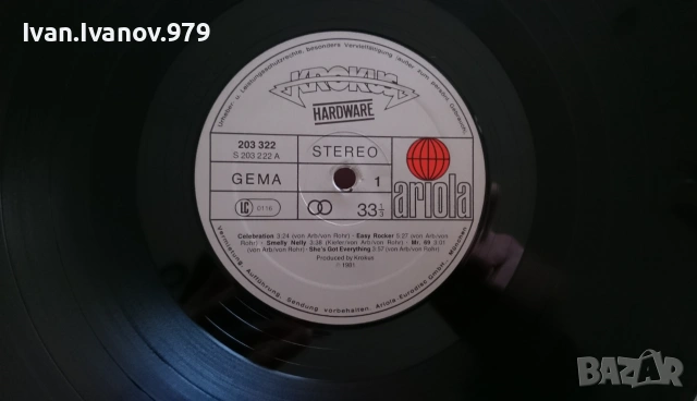 Vinyl (Krokus - Hardware), снимка 3 - Грамофонни плочи - 55156437